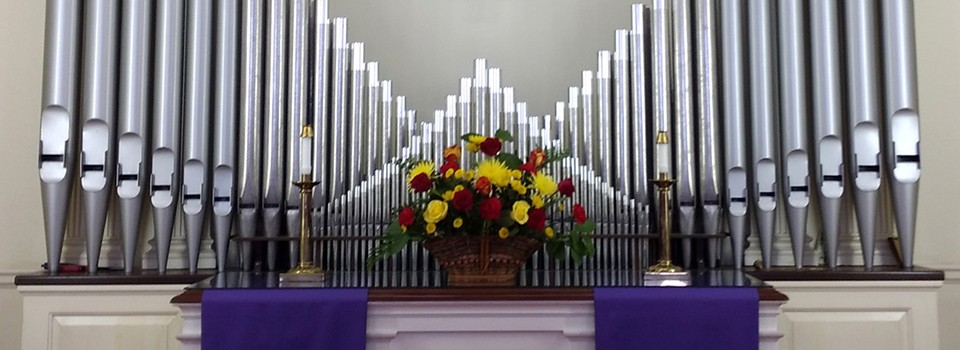 Alter Flowers at First Congragational Church