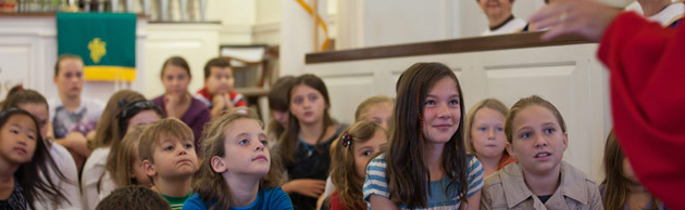 kids on alter at christian education church